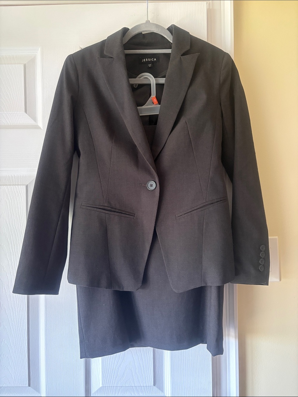 Jessica Charcoal Women’s Suit